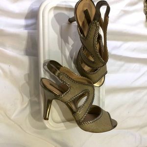 Soft gold summer heel